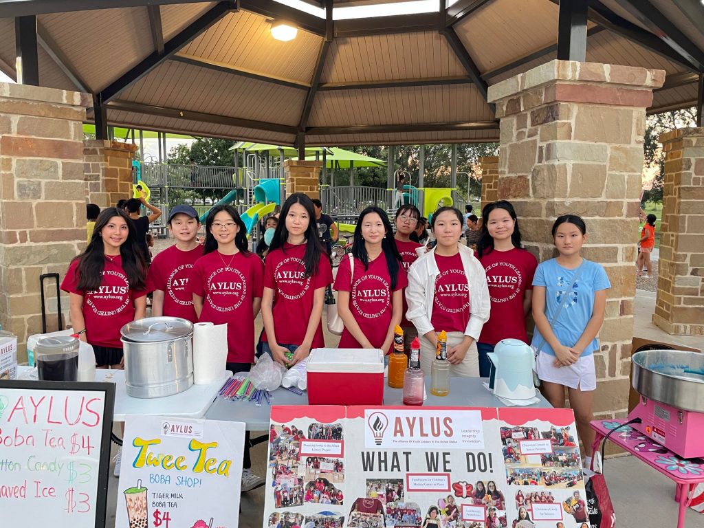 Fundraises at Russell Creek Playground for the African Library Project on August 4th&nbsp;2024